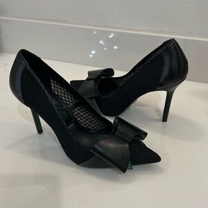 “WICKED” collection by ALDO. Called Defying Gravity. Black and Green Stilettos